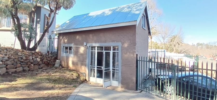 5 Bedroom Property for Sale in Hospitaalheuwel Free State